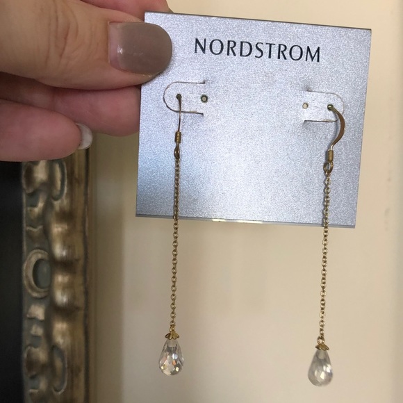 Swingy crystal drop earrings - Picture 3 of 7